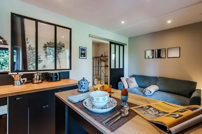 Apartment Avec Piscine & Jardin Prive - Calme Absolu Pres De Villeneuve-sur-lot Ledat